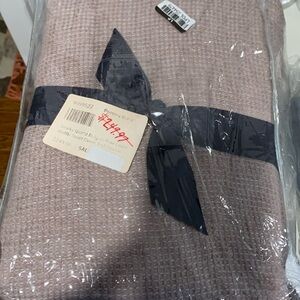 NWT pottery Barn Duvet Cover queen Belgian flax linen waffle duvet cover.